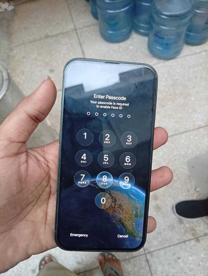 iPhone 13 2