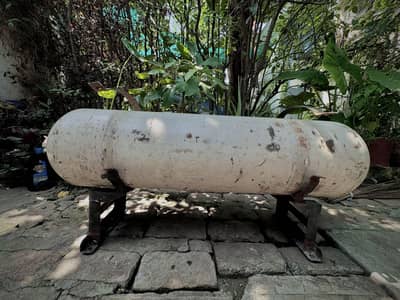 Gass Cylinder and CNG kit for urgent sale