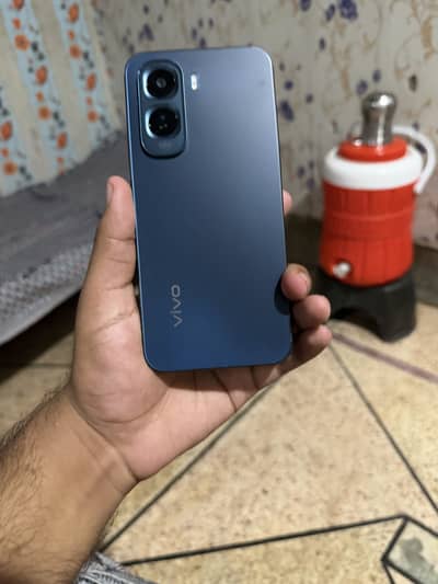 Vivo y500