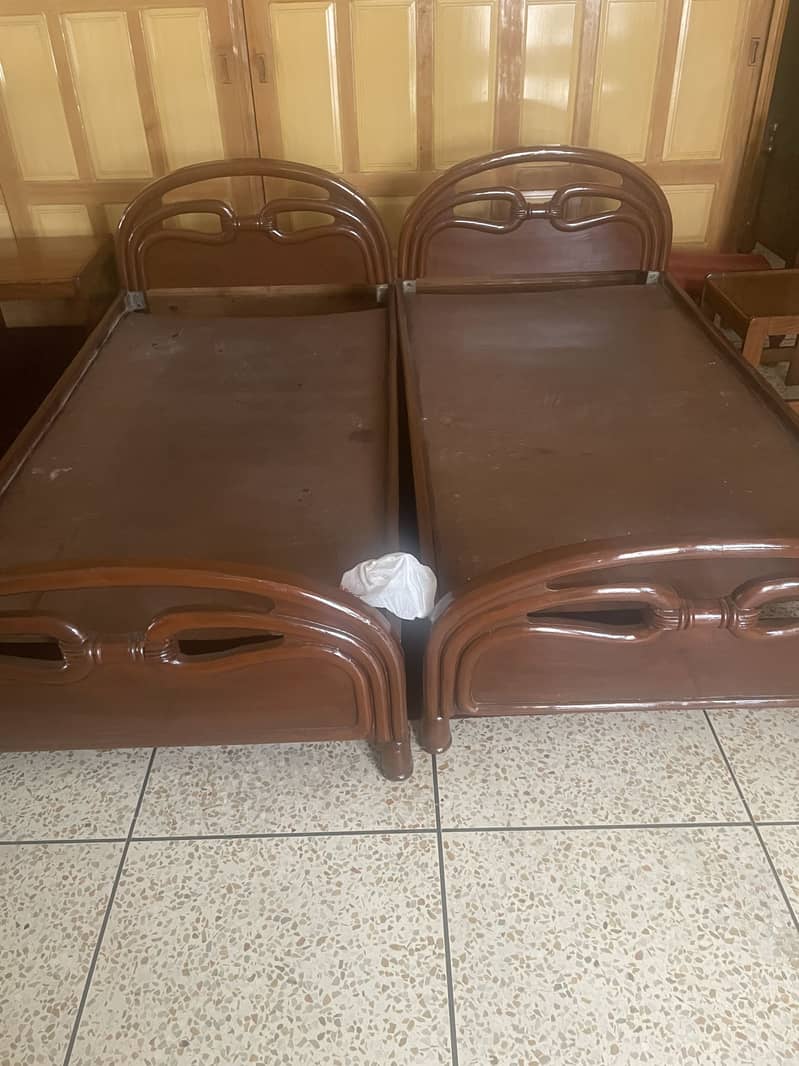 2 SINGLE BEDS 0