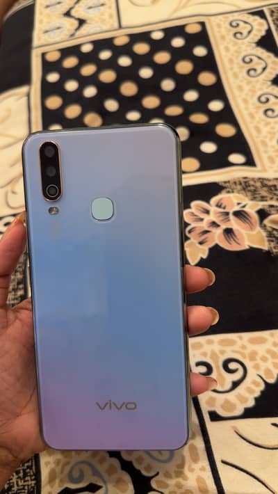 Vivo Y17