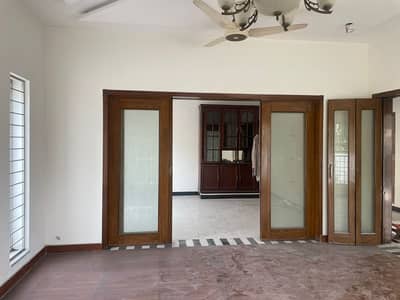One Kanal House For Rent In Jasmine Block Bahria town lahore sector C