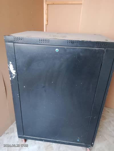 Server Rack Cabinet / Network Rack
