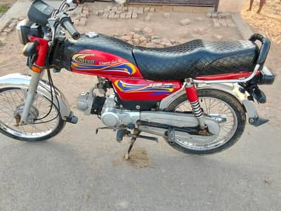 united 70cc 2021 Model- Red color -Multan Registered - condition 10/9