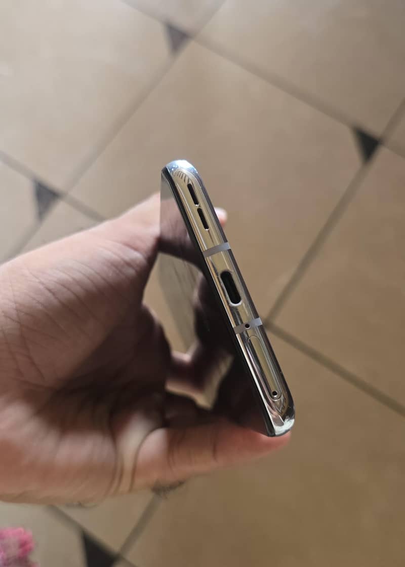 One Plus 8T 3