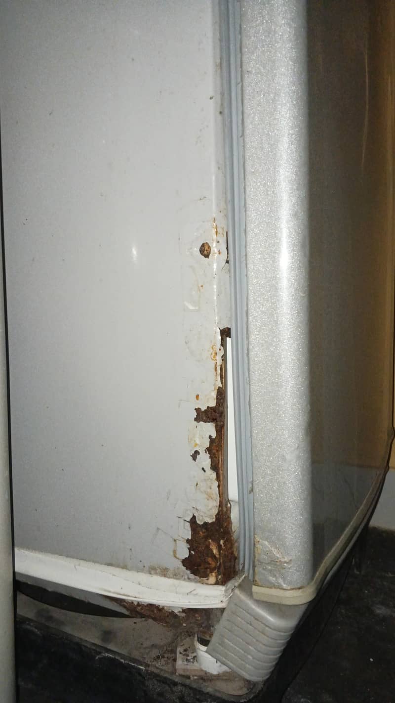 medium slim refrigerator 2