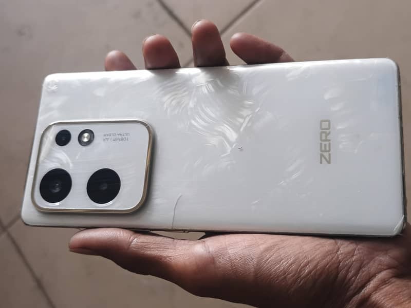 Infinix Zero 30 1