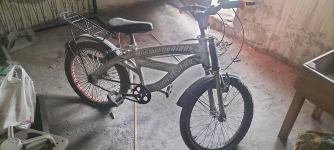 Bicycle for sale used but in excellent condition 10/10