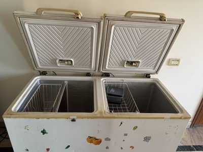 waves refrigerator 2 door 03097754596 total k using home use no fault