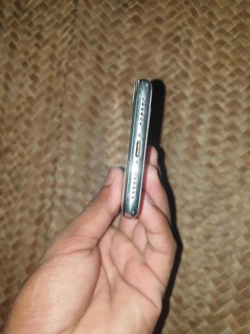 Apple iPhone X 1