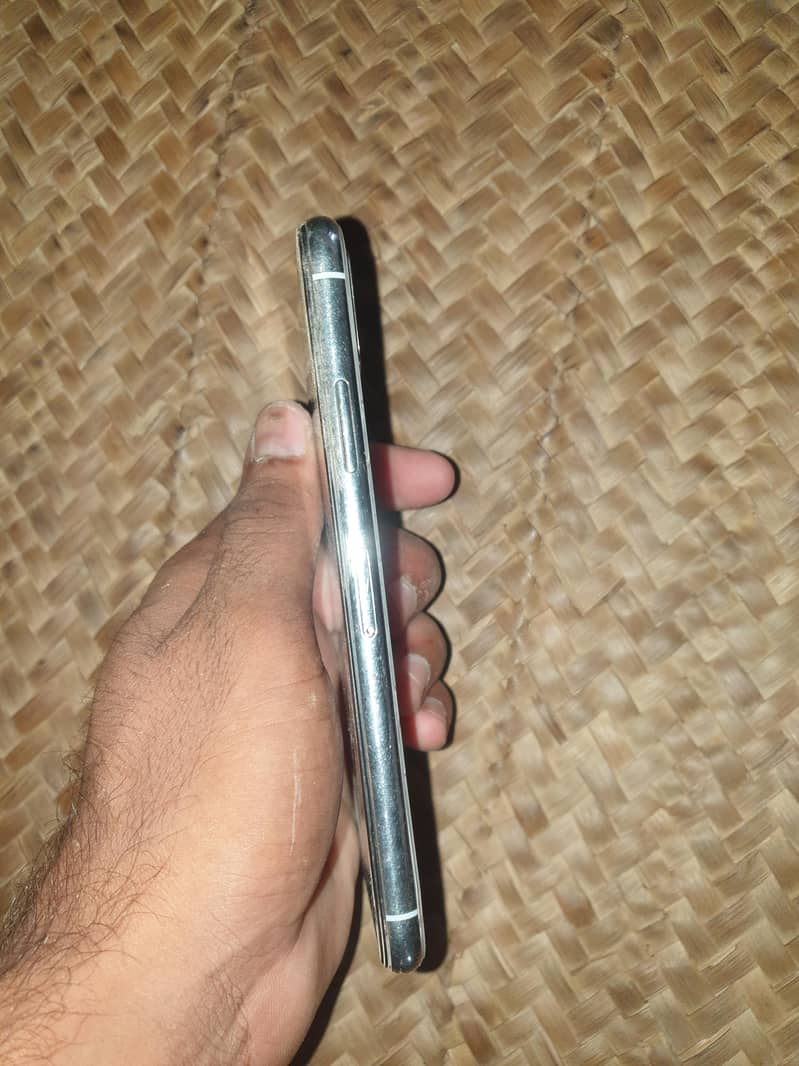 Apple iPhone X 2