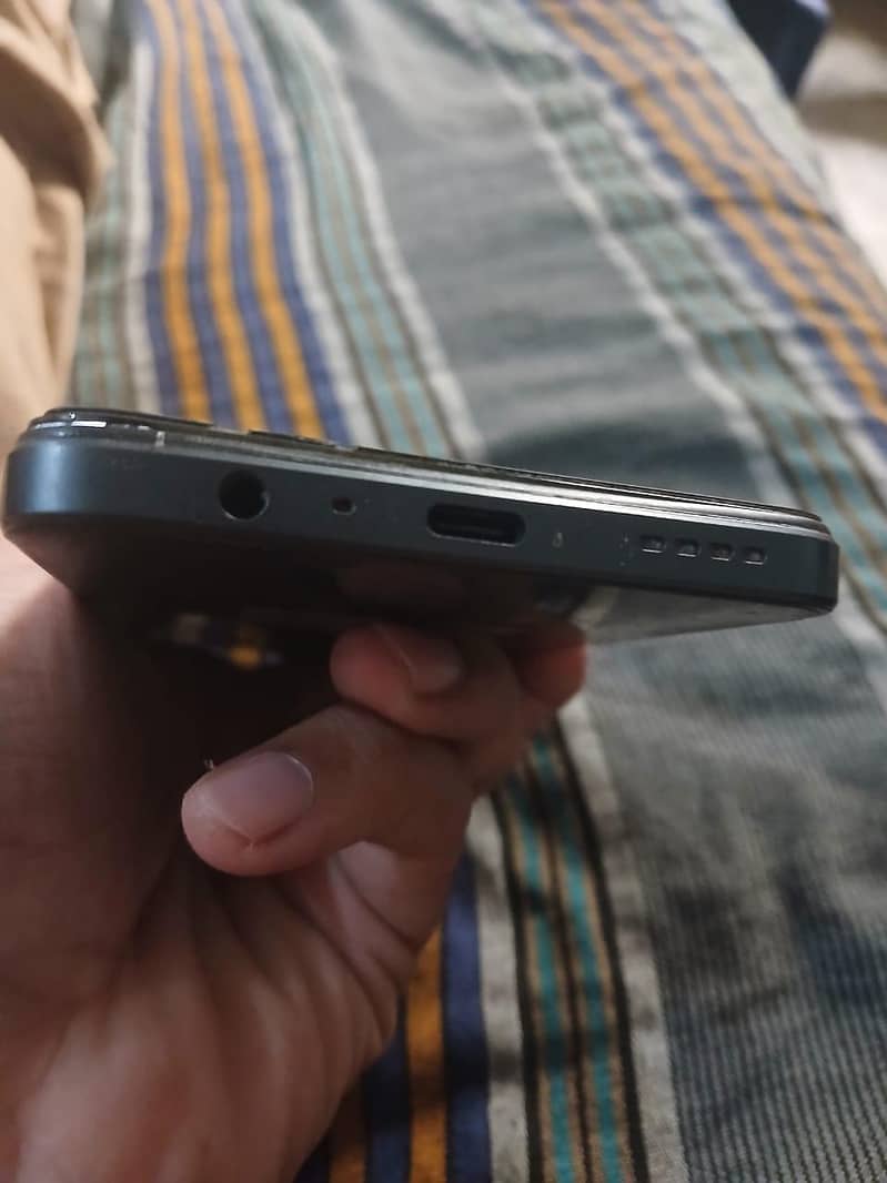 Realme note 70 4
