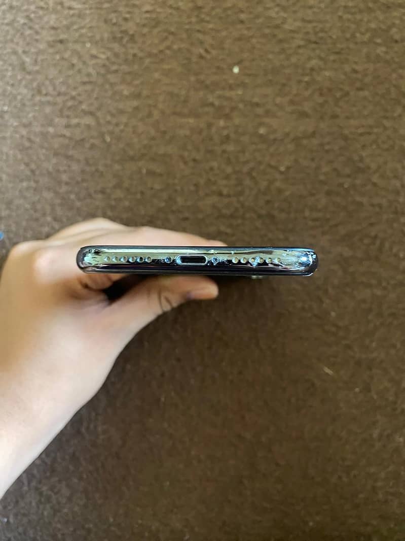 Apple iPhone X 1