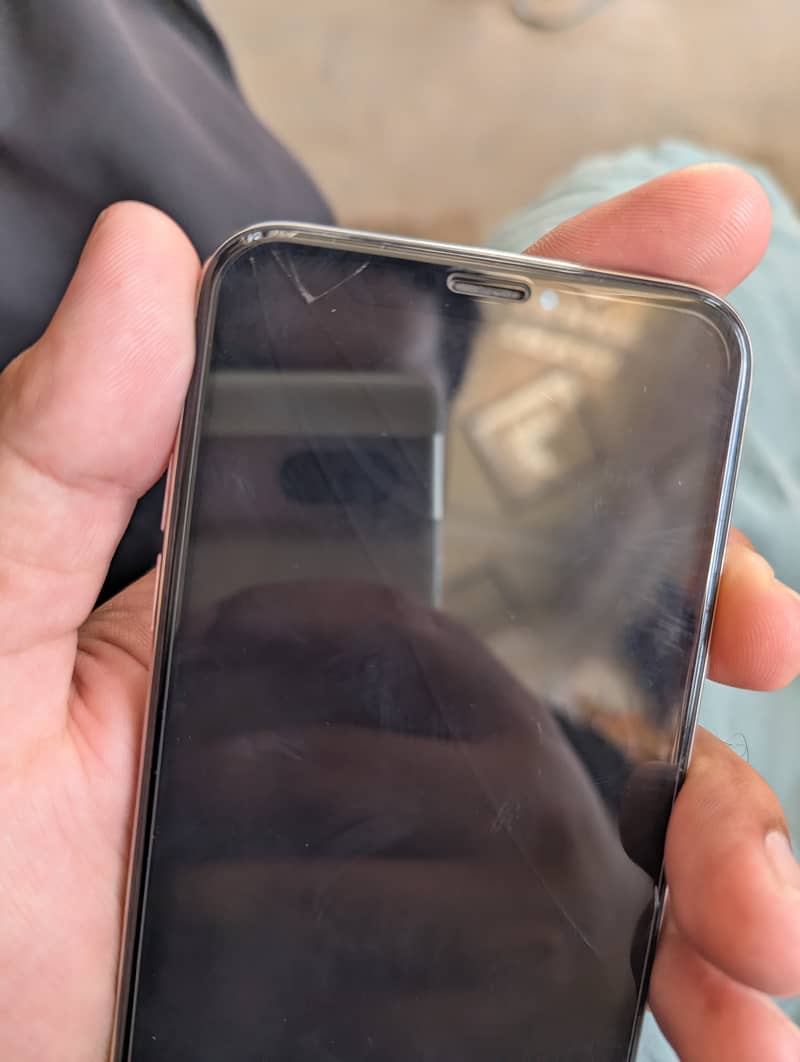 Apple iPhone X 3