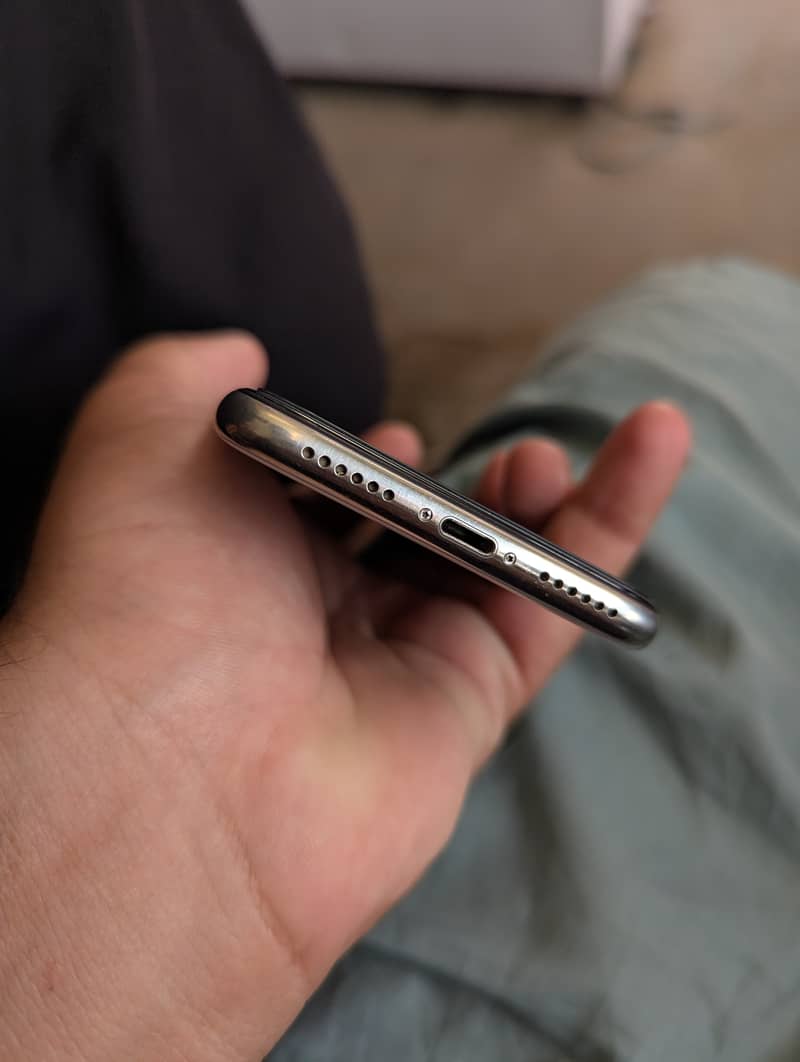 Apple iPhone X 2