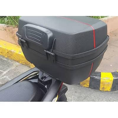 JDR Top Box with 2 keys. Brand New like condition.