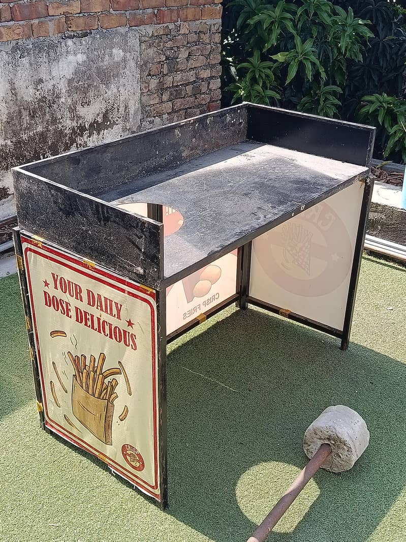 portable stall 0