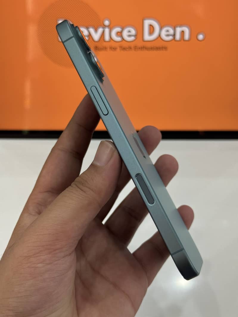 Apple iPhone 16 Plus 6