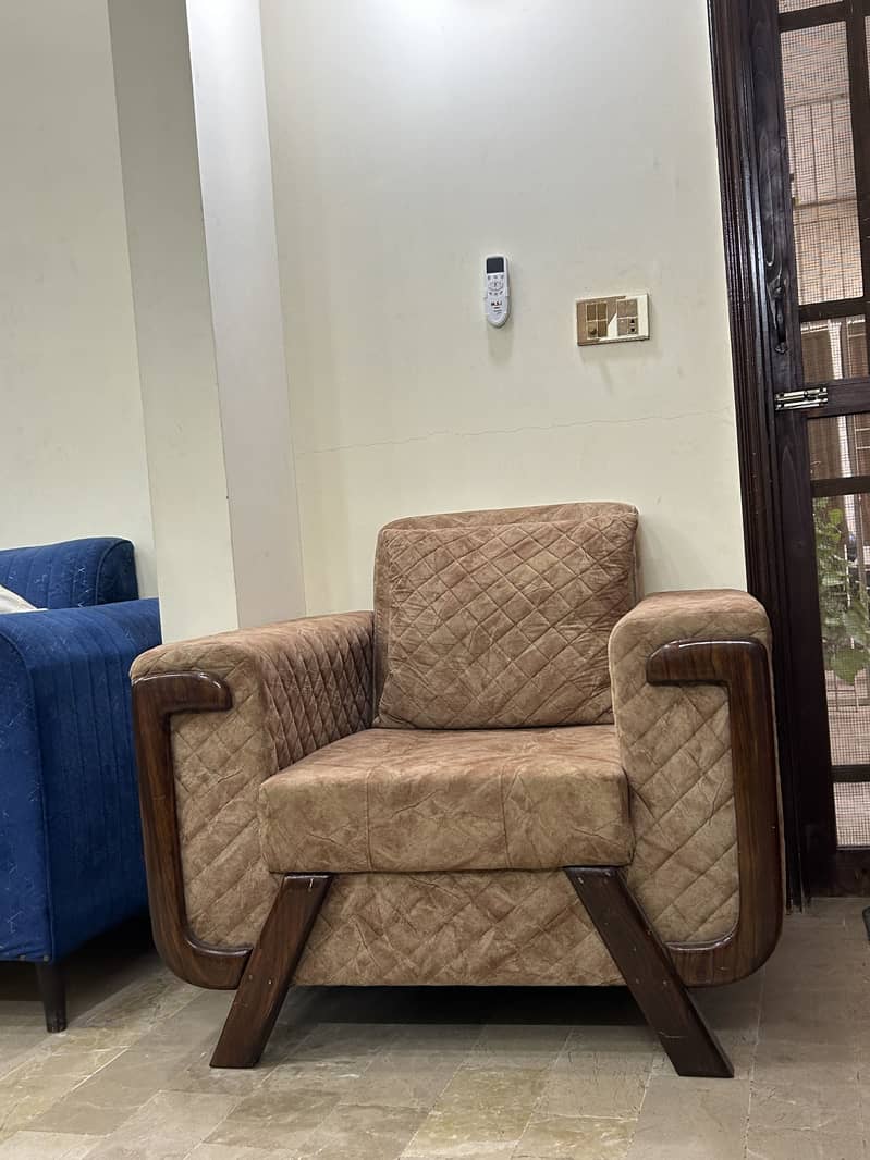 5 Seater Sofa 1