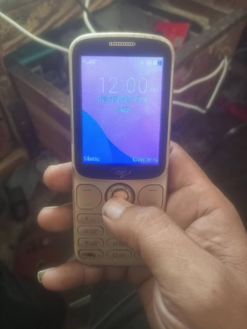 Itel SG600 1