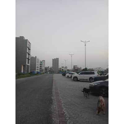 08 MARLA PLAZA FOR SALE - COMMERCIAL BROADWAY PHASE 08 LAHORE