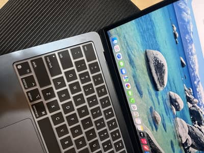 Macbook M2 Air — 13.6 Inches — Midnight Blue — Orignal Charger