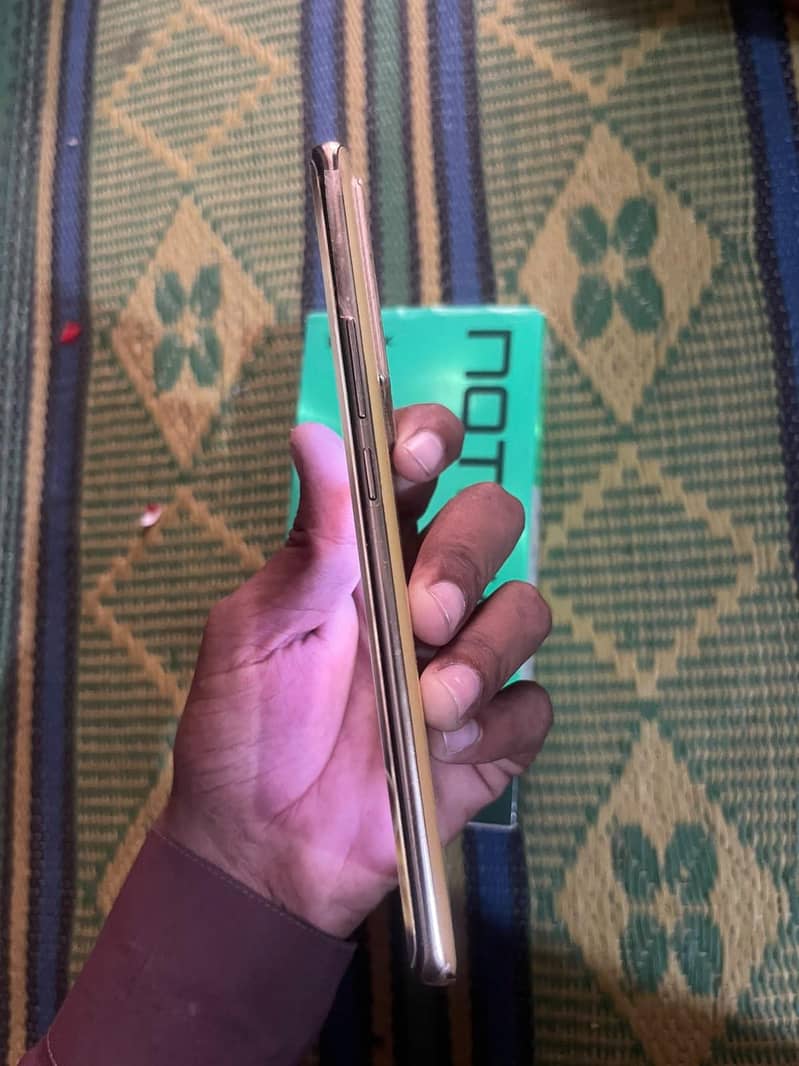 Infinix Note 40 Pro 7