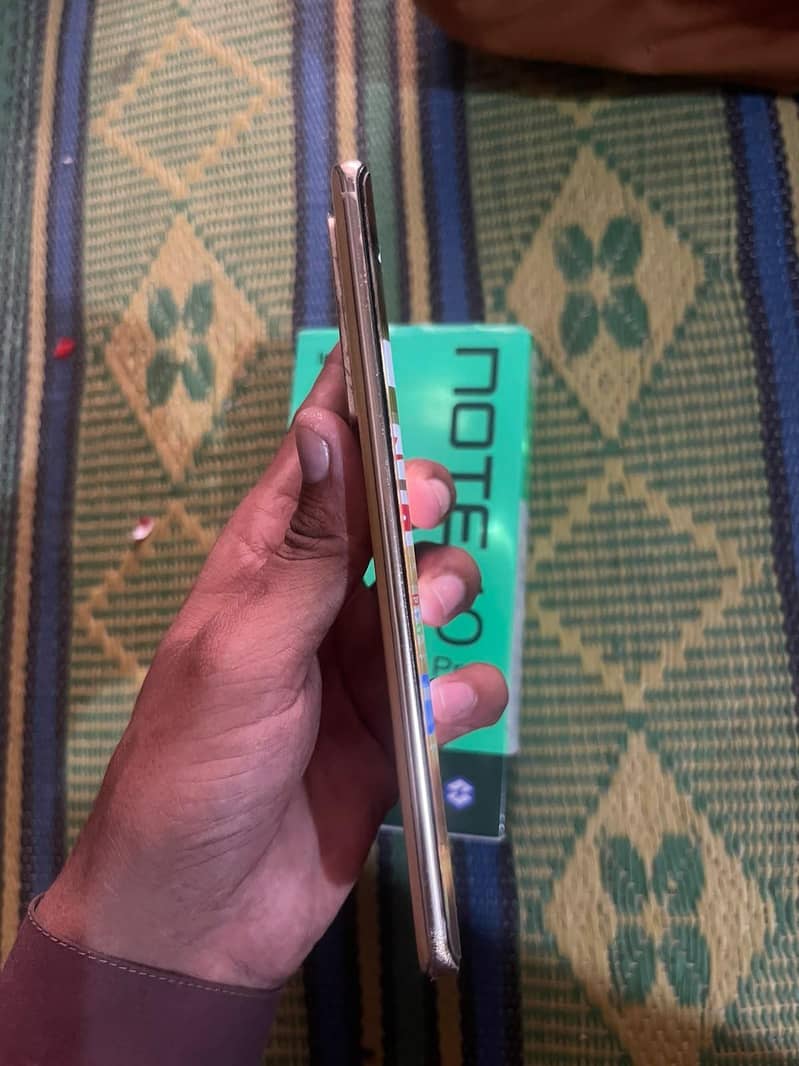 Infinix Note 40 Pro 8