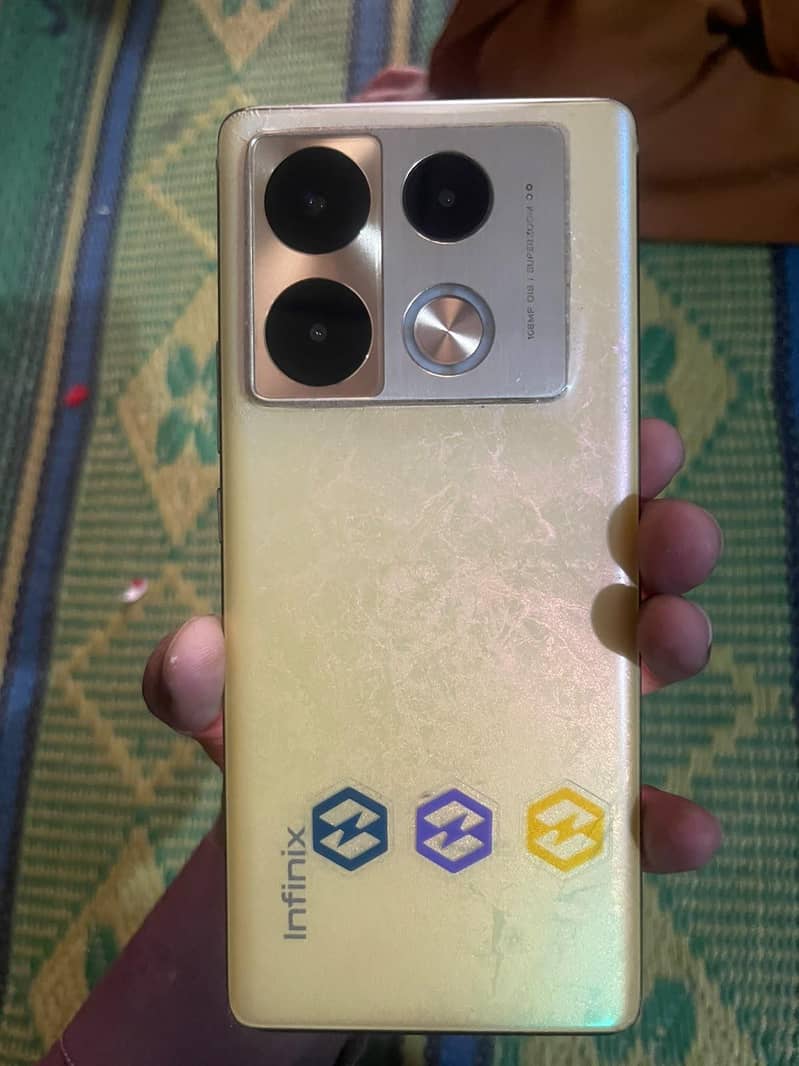 Infinix Note 40 Pro 9