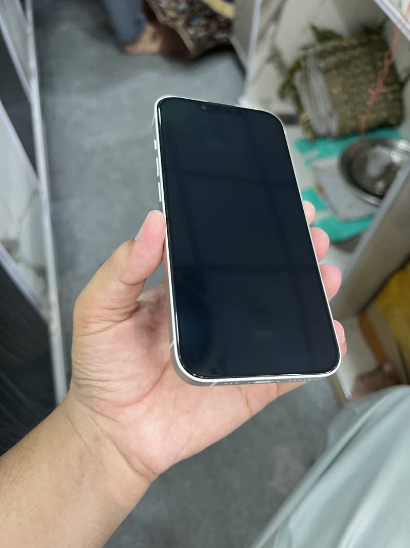 Apple iPhone 14 2