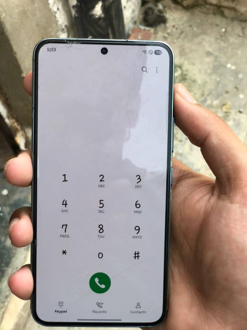 Samsung Mobile S22 5