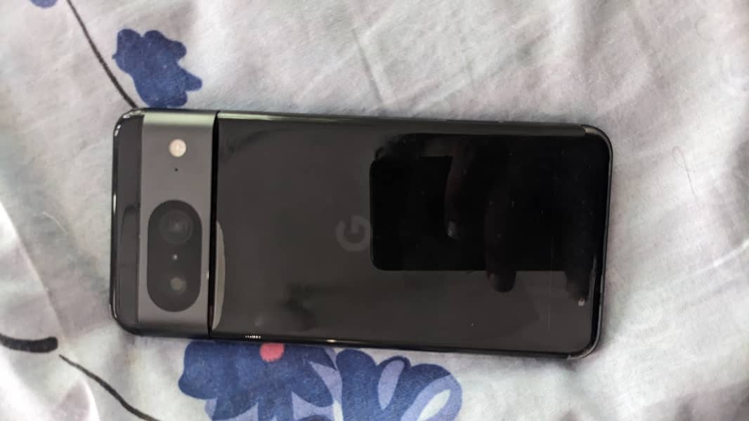 Google Pixel 8 1