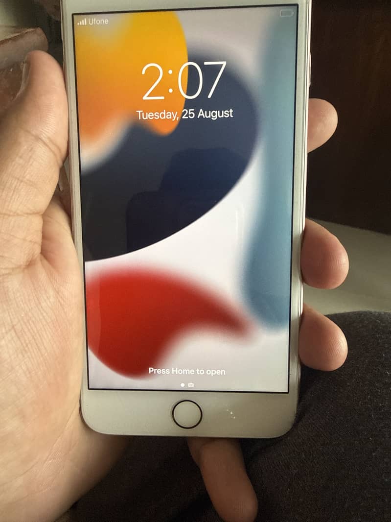 Apple iPhone 7 Plus 1