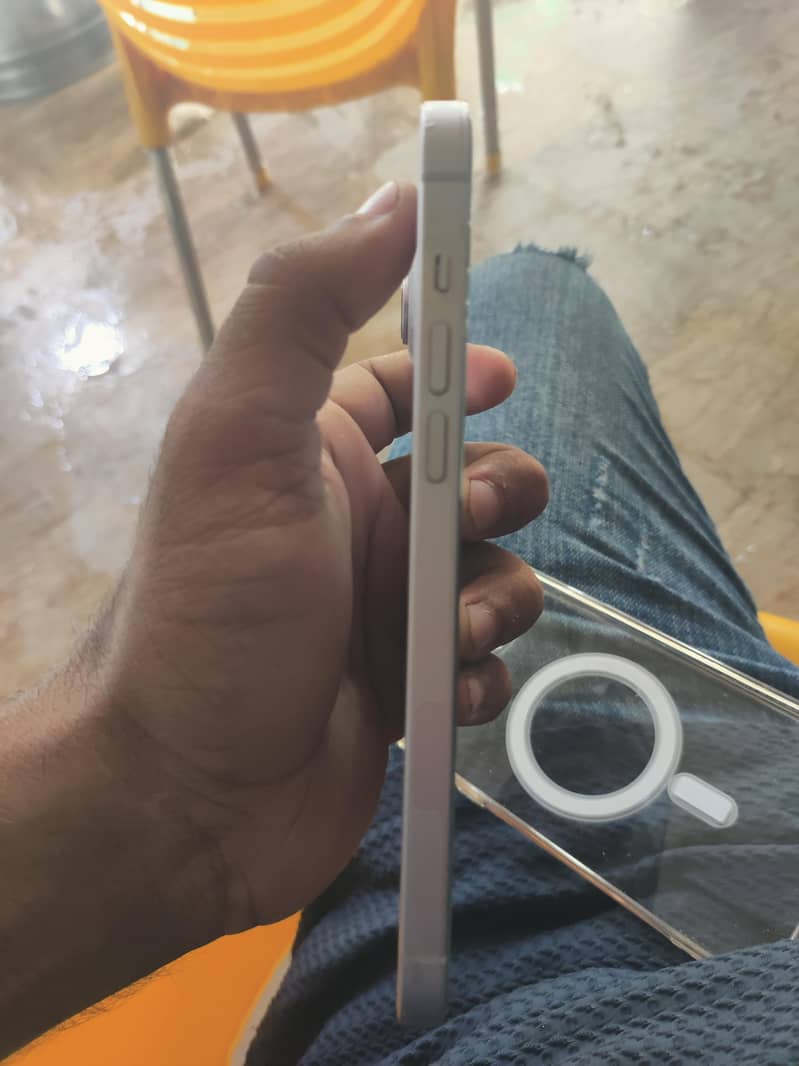 Apple iPhone 14 plus 4