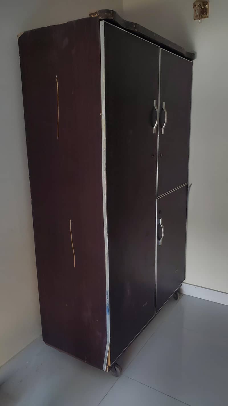wardrobe 1