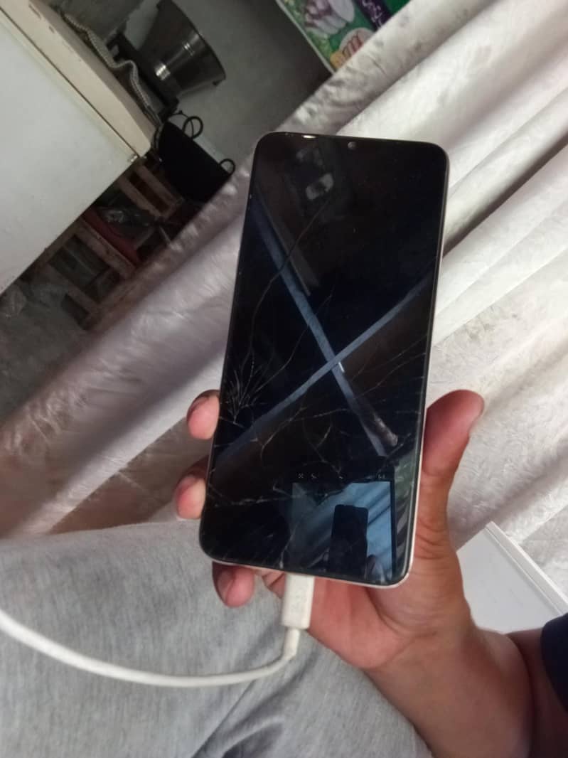 Tecno Spark Go 0