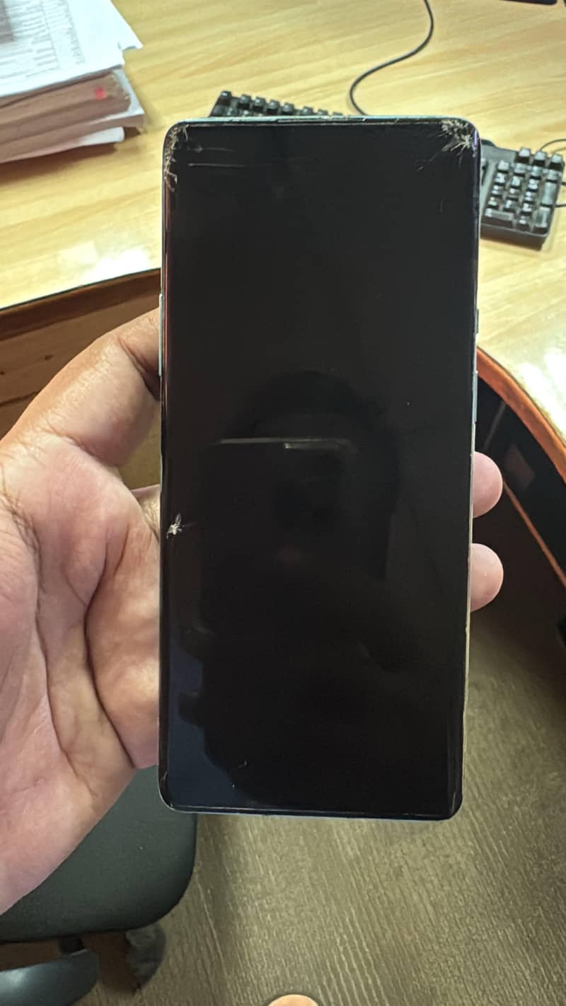 one plus 8pro 2