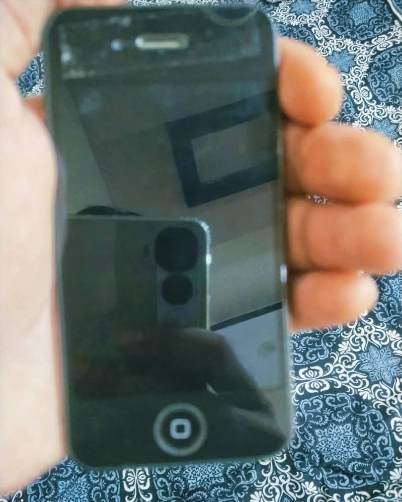 Apple iPhone 4s 2