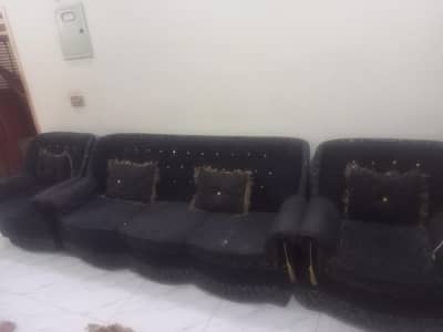 8 seater sofa set just 8 months used hai only