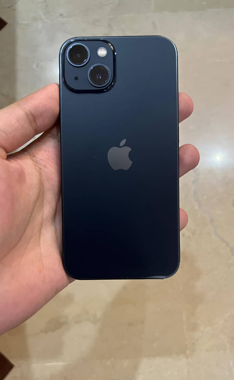 Apple iPhone 13 0