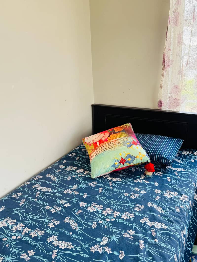 single bed 2