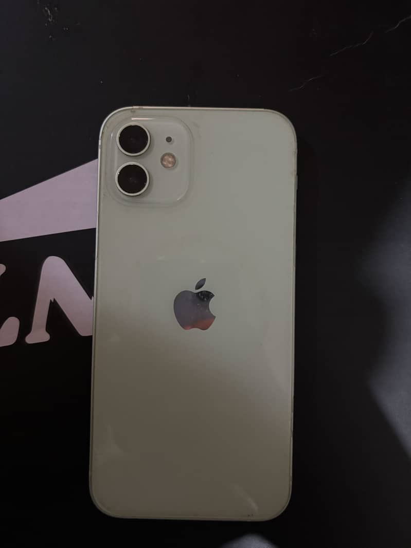 Apple iPhone 12 1