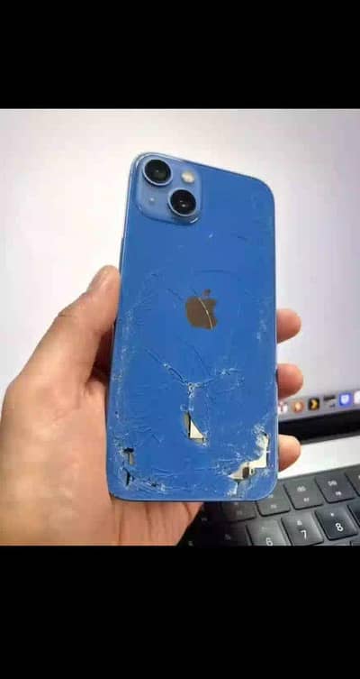 Apple iPhone 13