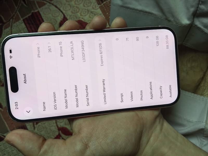 Apple iPhone 15 3