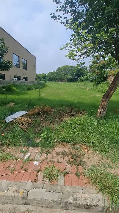Bahria Town Phase 7 Plot For Sale 23 marla