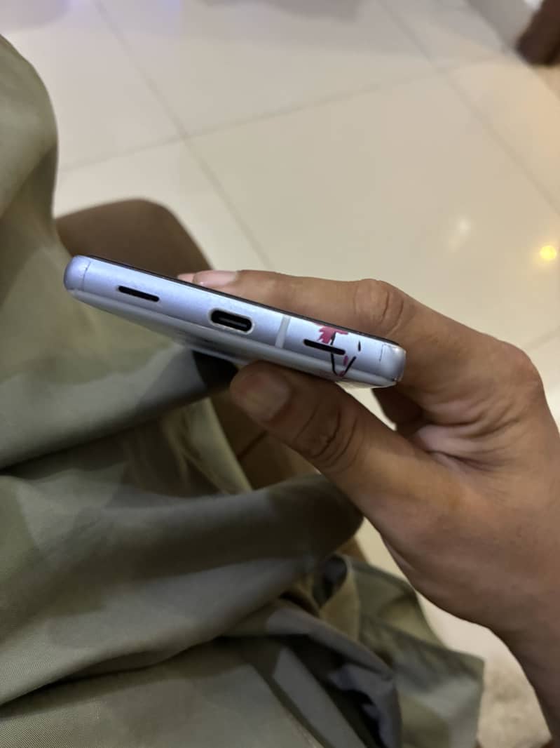 Google Pixel 7a 1