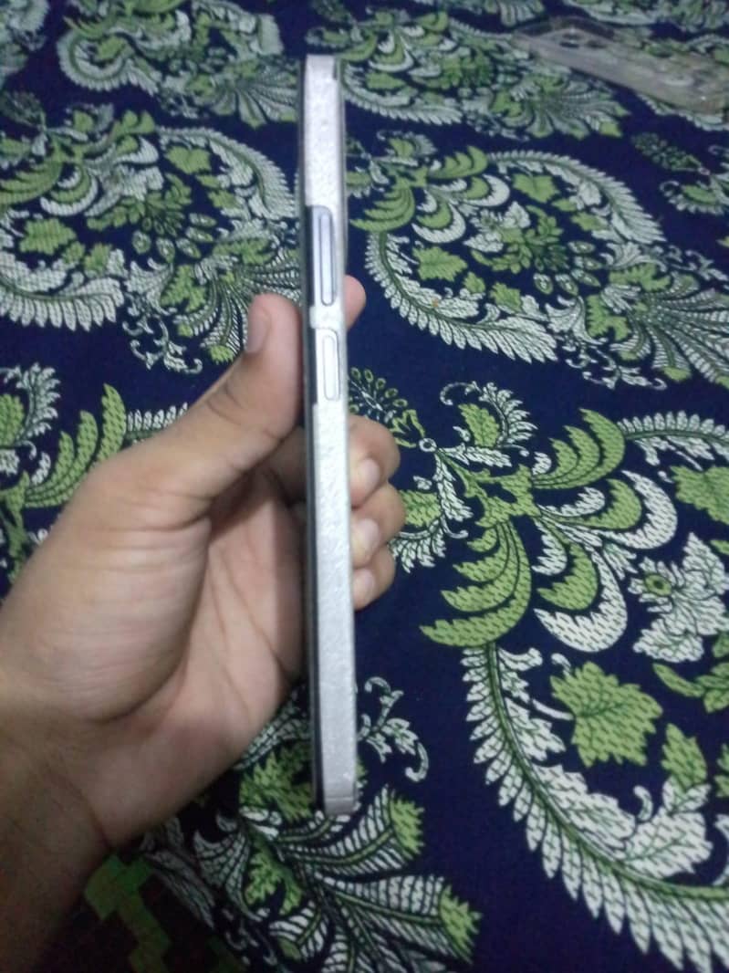 Realme note 70 1
