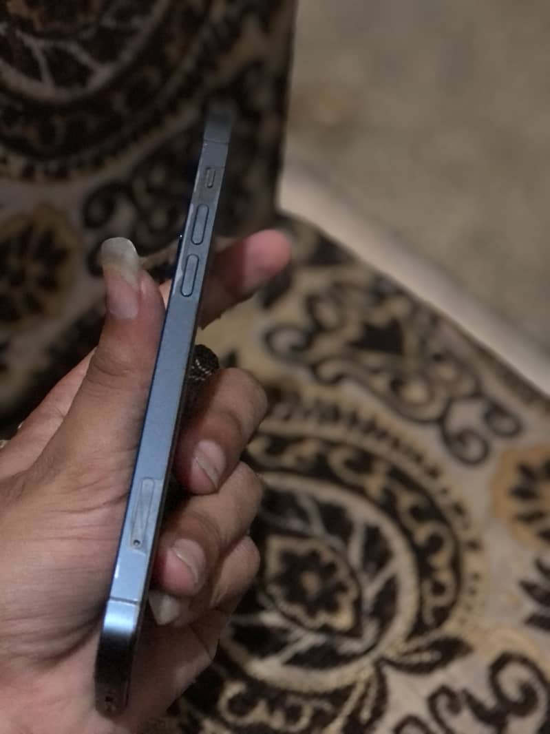 Apple iPhone 12 Pro 2