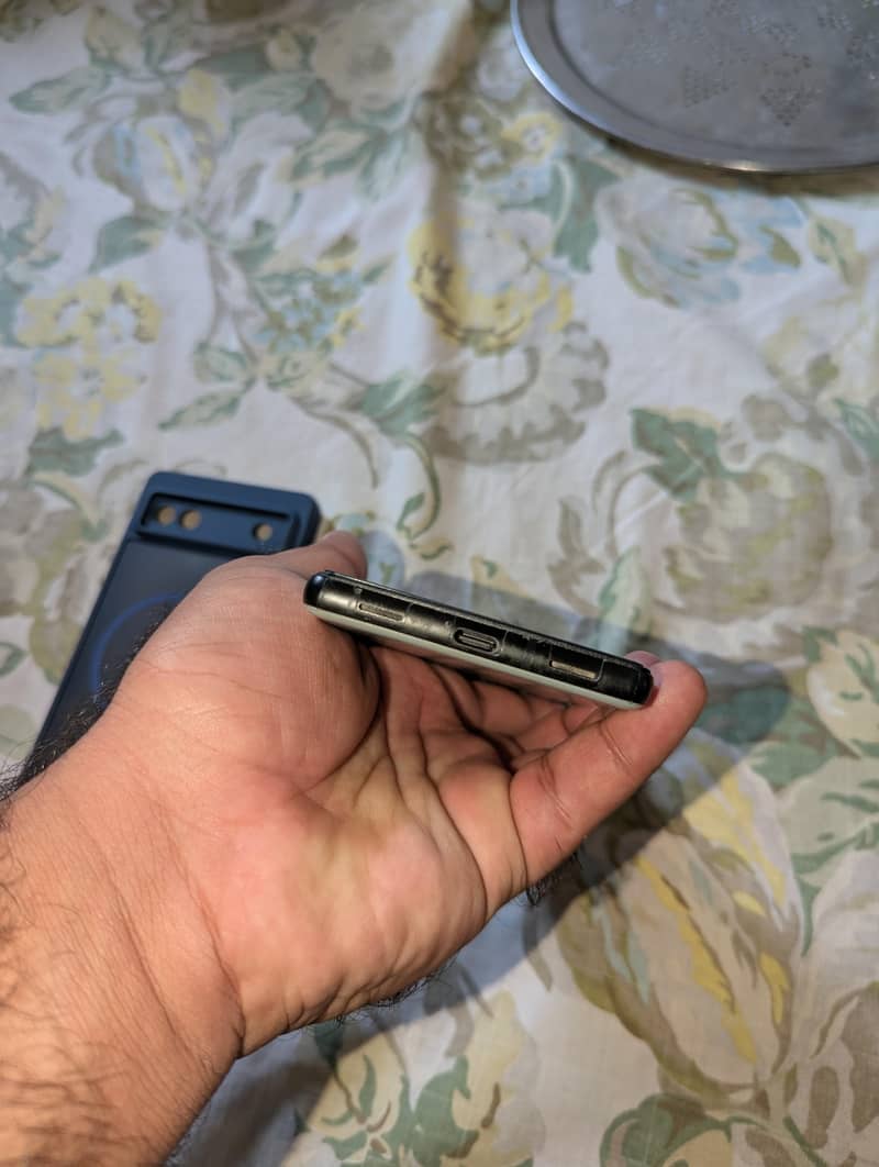 Google Pixel 6a 4