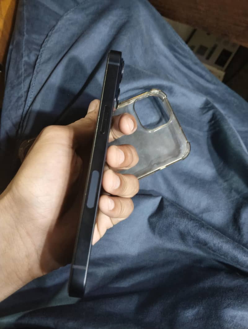 Iphone 13 JV 1